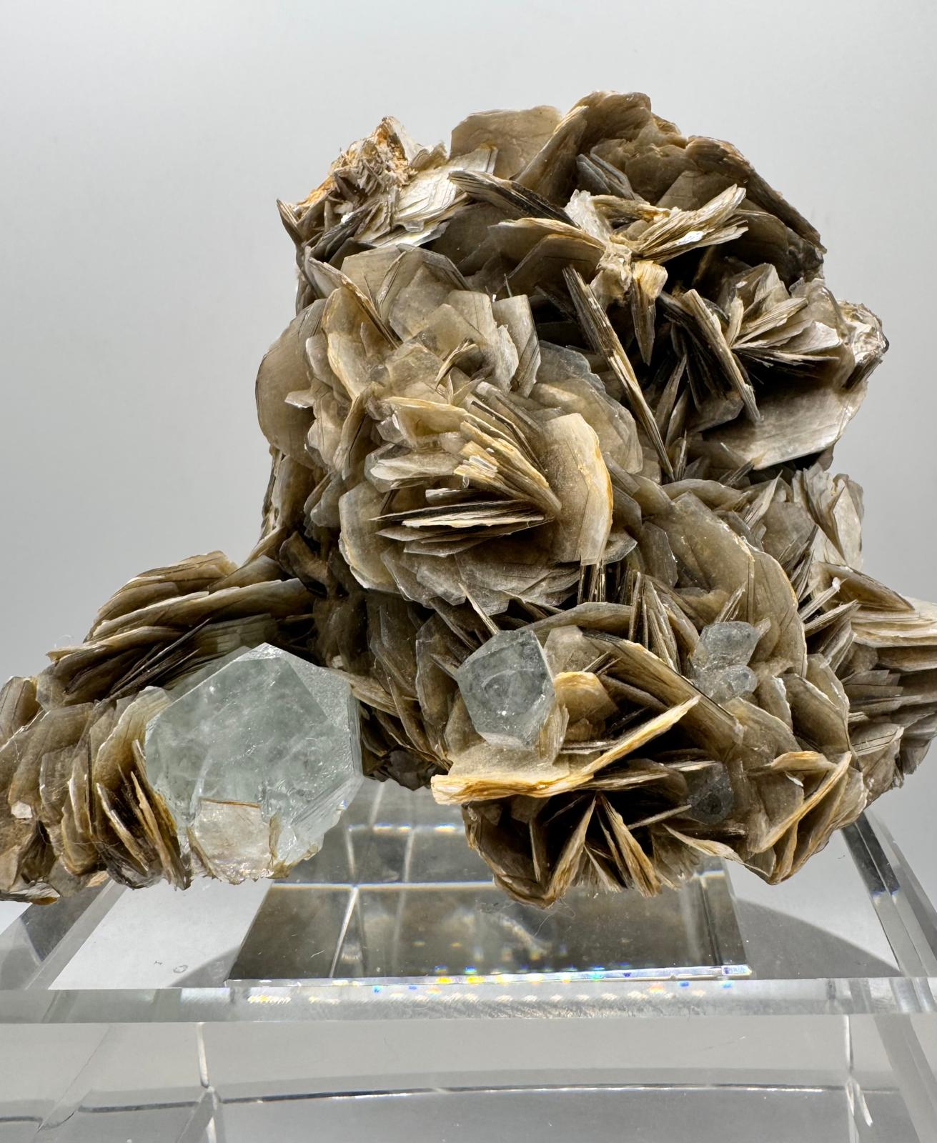 Simply Rocks - Aquamarine and Muscovite