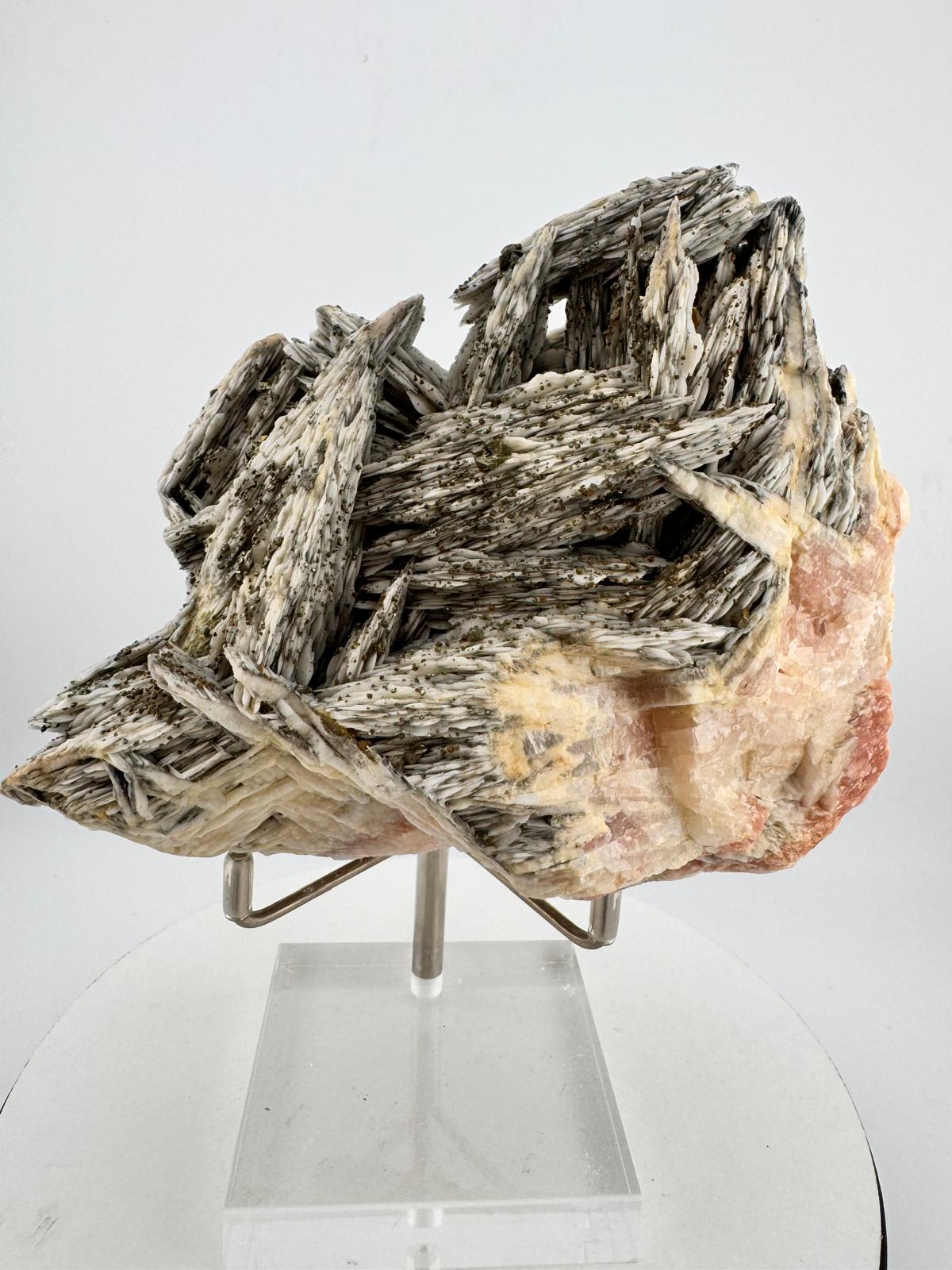 Simply Rocks - Baryte & Chalcopyrite